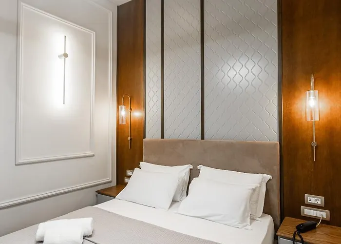 King Othon Boutique Отель